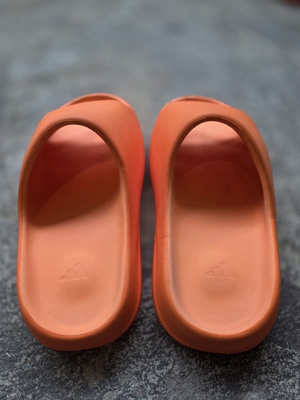 adidas Originals Orange Yeezy Slide Sandals - Picture 9 of 11